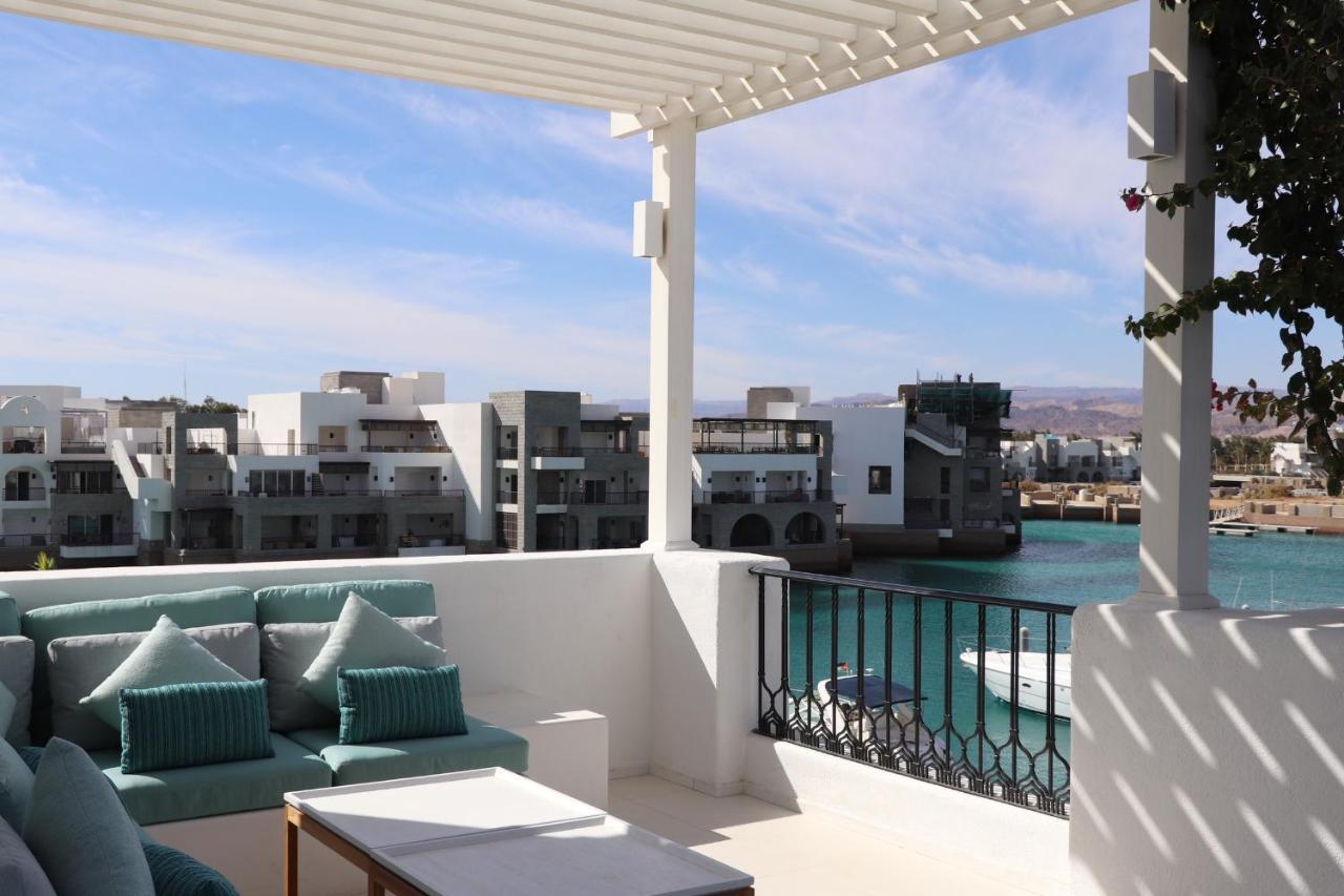 Cloud 7 Residences Ayla Aqaba Exterior photo View of the Red Sea from a balcony in El Alamein