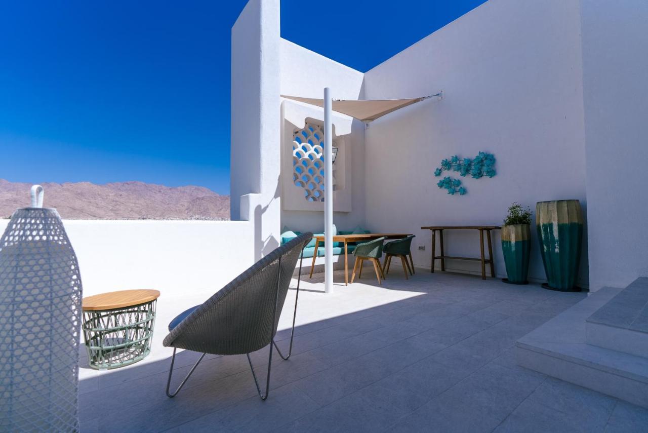 Cloud 7 Residences Ayla Aqaba Exterior photo 3D rendering of a rooftop terrace