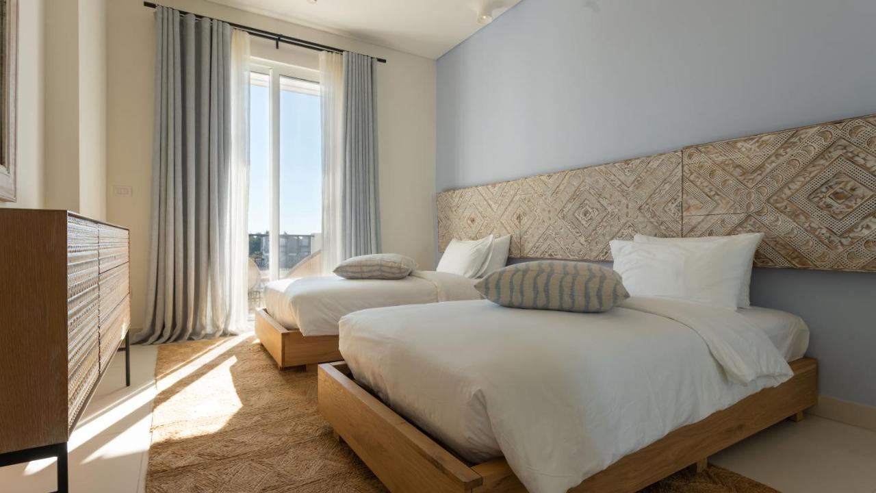 Cloud 7 Residences Ayla Aqaba Exterior photo A bedroom at the hotel