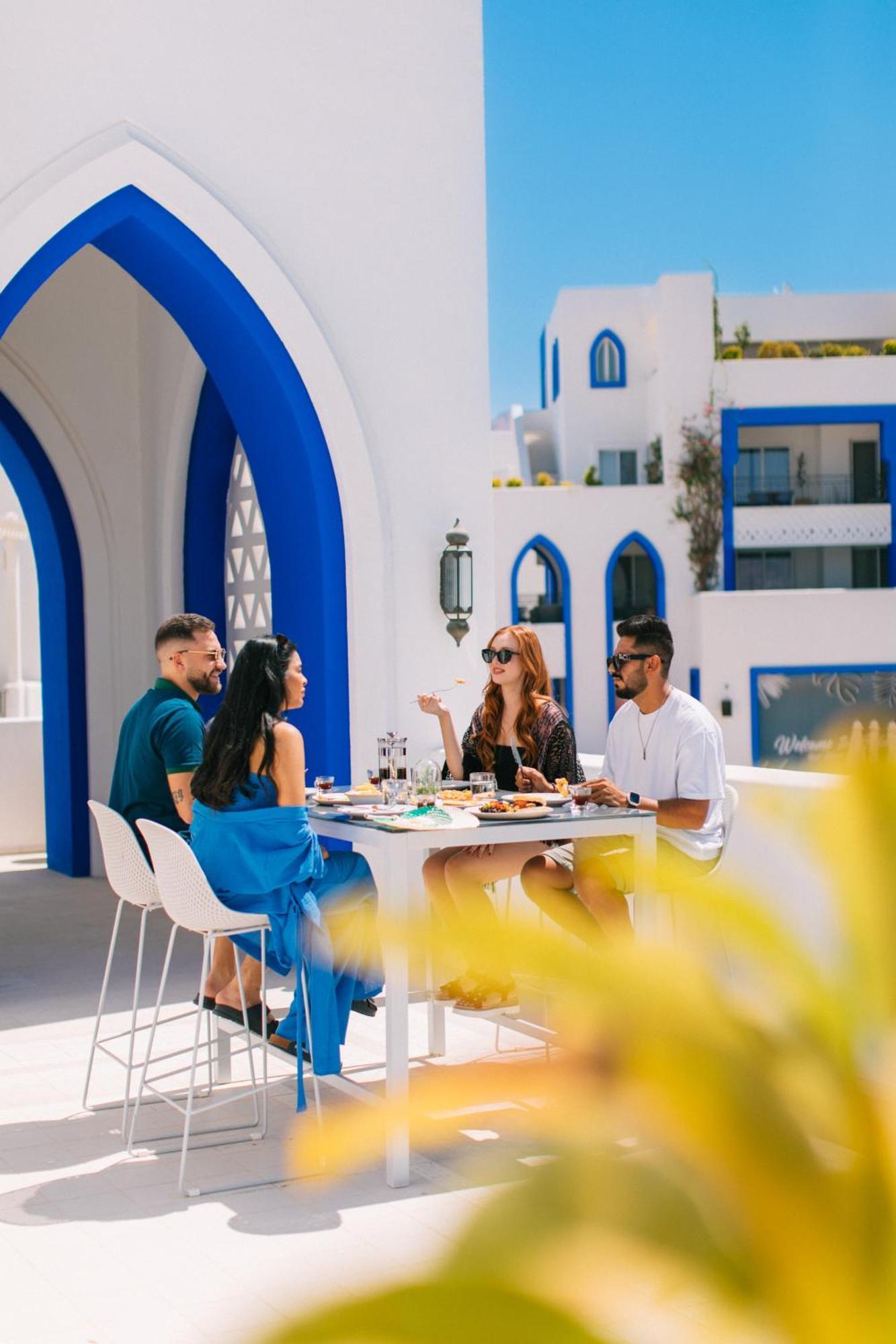 Cloud 7 Residences Ayla Aqaba Exterior photo The restaurant